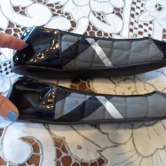 Burberry Black Patent Leather Gray Nova Check Quilted Ballet Flats Size 36.5B - Picture 7 of 16